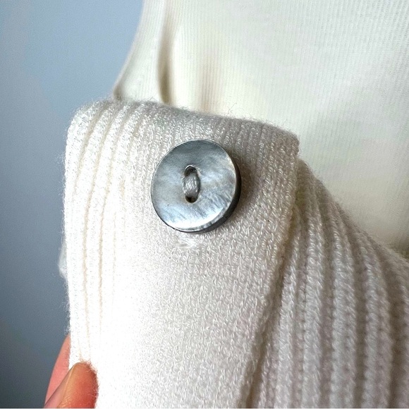 Gentle Fawn GF Sleeveless Sweater Dress Large Ivory Side Buttons V Back Ribbed - Picture 6 of 12